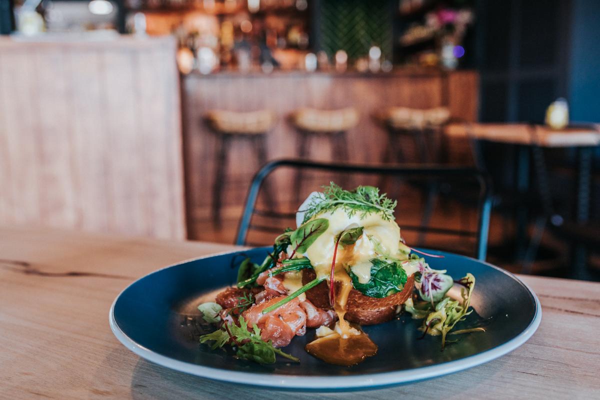 Champagne Infused Eggs Benedict, Cross + Feather (Image: © 2019 Inside Gold Coast)