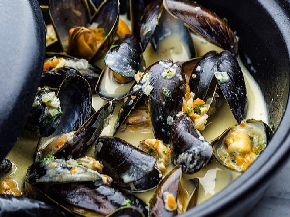 Steamy Mussels with sauce, Bridges MD (image supplied)