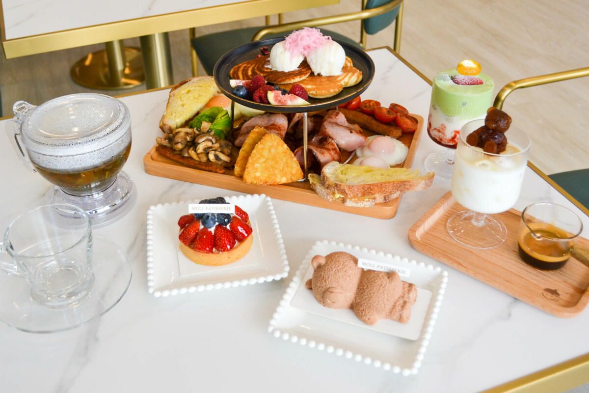 Selection of food and drinks, Moli Patisserie & Cafe (Image: © 2022 Inside Gold Coast)