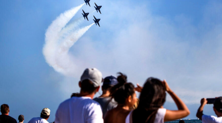 Pacific Airshow - US Navy Blue Angels in the diamond (image supplied)