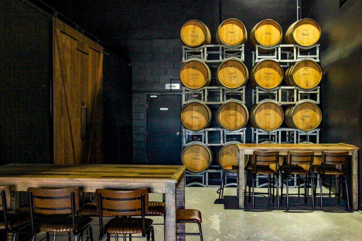 Carafe Wine interior, Southport (Image: © 2023 Inside Gold Coast)