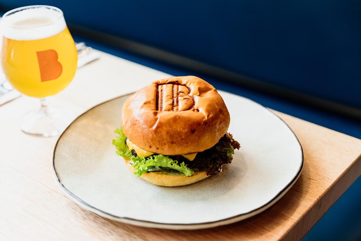 Burger and beer, BOB's Beers, Surfers Paradise (image supplied)