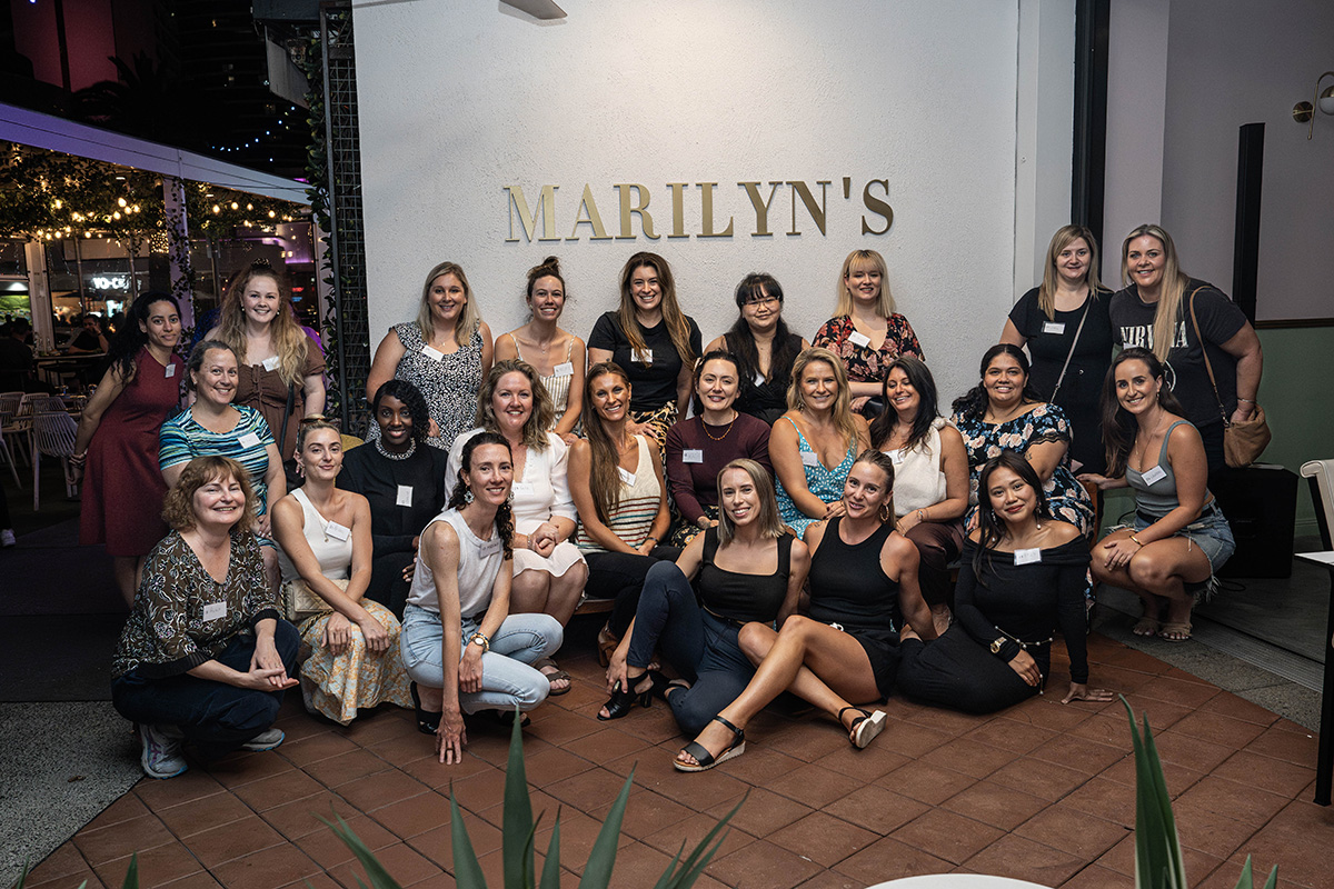 Make New Friends on the Gold Coast, Speed Friending Event at Marilyn's Bar (image by Mikey Hearson)