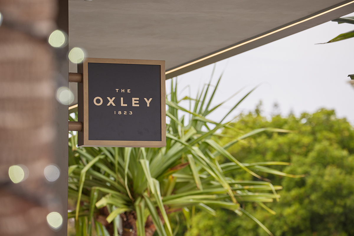 The Oxley, Nobby Beach (images by ABLO)