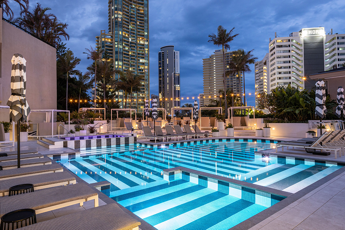 Twilight Poolside, QT Gold Coast (image supplied)