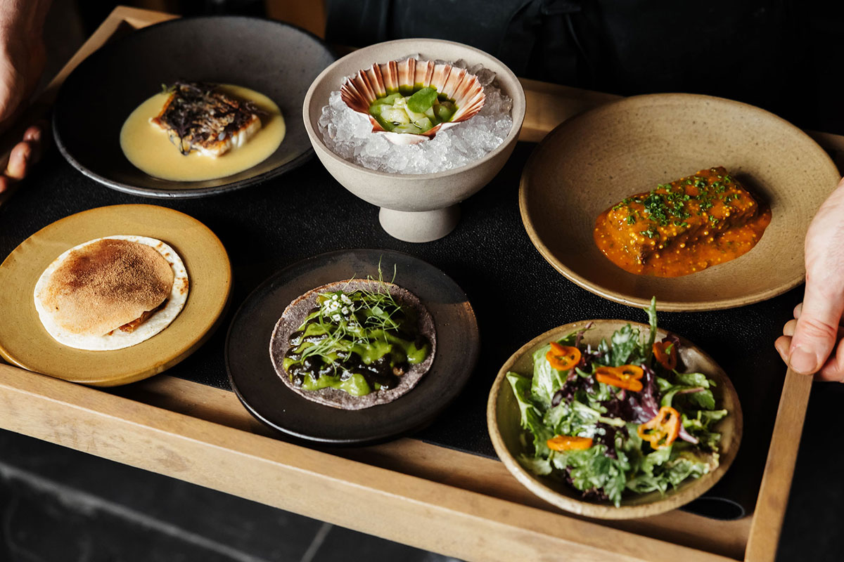 Set Lunch at Norte, Nobby Beach (image by Mathilde Bouby)