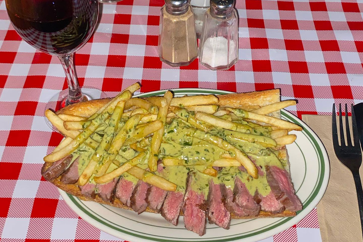 Steak frites baguette, Apres Surf, Burleigh (image supplied)