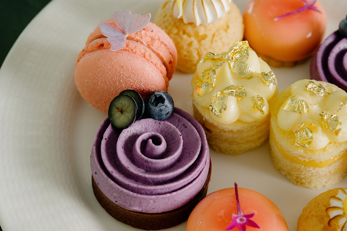 Golden Aurora High Tea, Sheraton Grand Mirage Resort (image supplied)