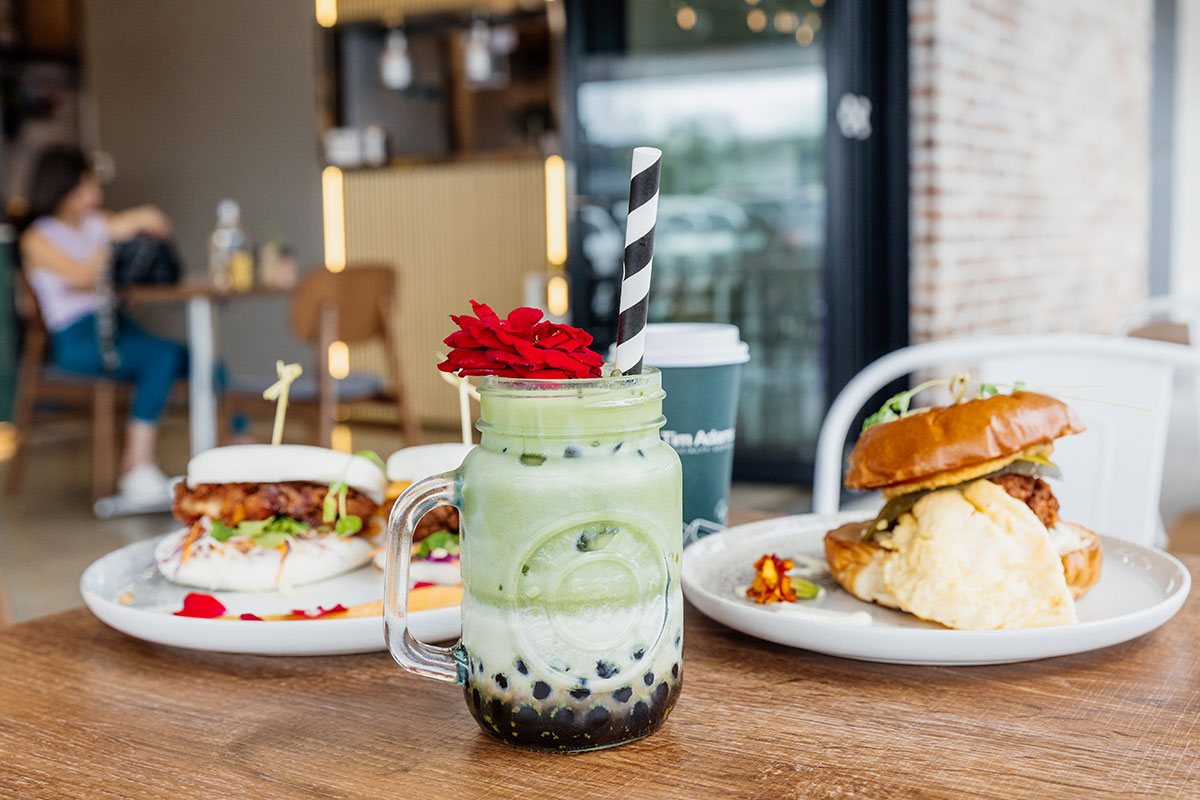 Purrfect Catch Cafe, Hope Island (Image: © 2026 Inside Gold Coast)