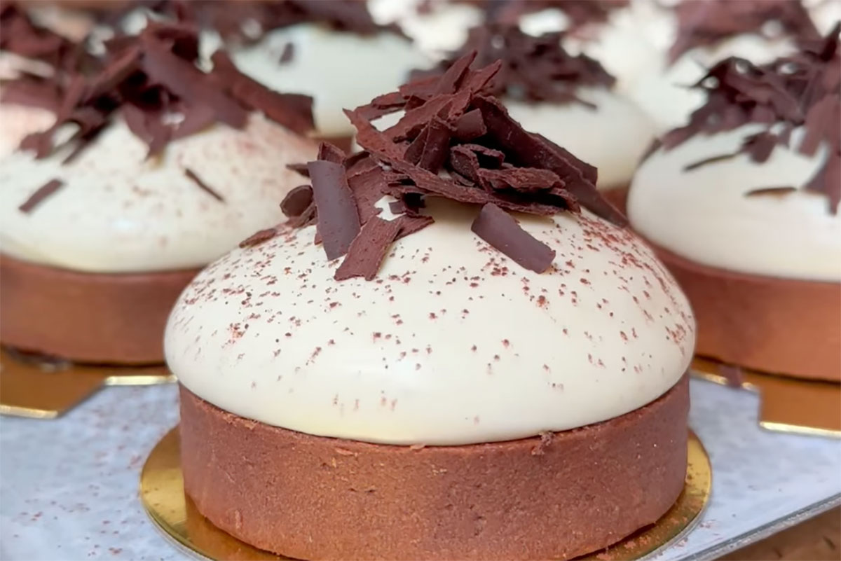 Tiramisu Tart Bam Bam Bakehouse, Mermaid Beach (image supplied)