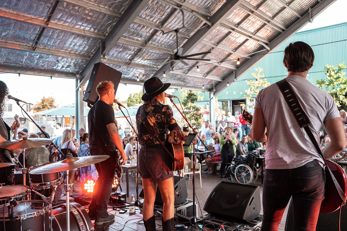 Live Music at Coomera Lodge Hotel, Oxenford (image supplied)